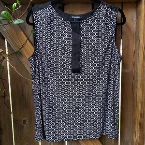 Roz & Ali Black & White Sleeveless Blouse